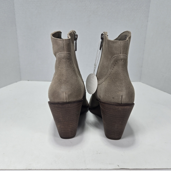 Lucky Brand Wadier Taupe Suede Wedge Heel Ankle Cowboy Boots Booties Size 9 - Picture 3 of 15